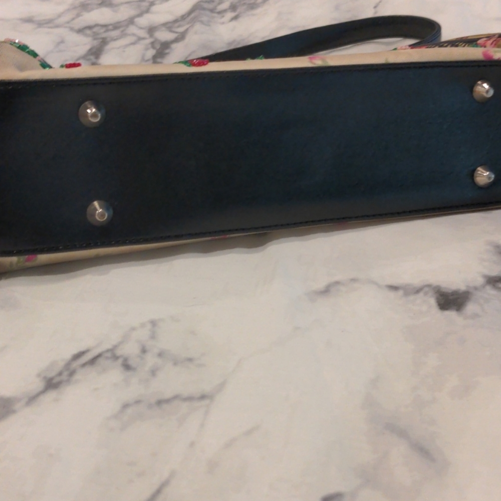 Purse - Picture 4 of 12